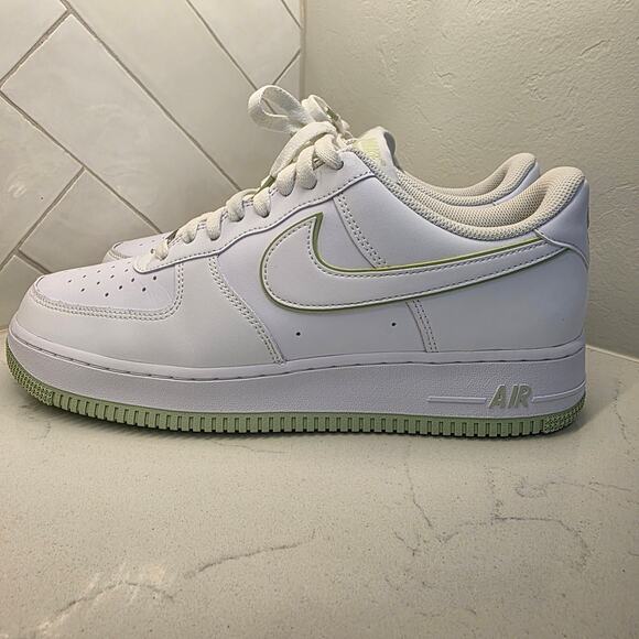 Nike Air Force 1 ‘07 LV8 Men’s 11 White Light Menta DV0788-105 - Picture 3 of 7